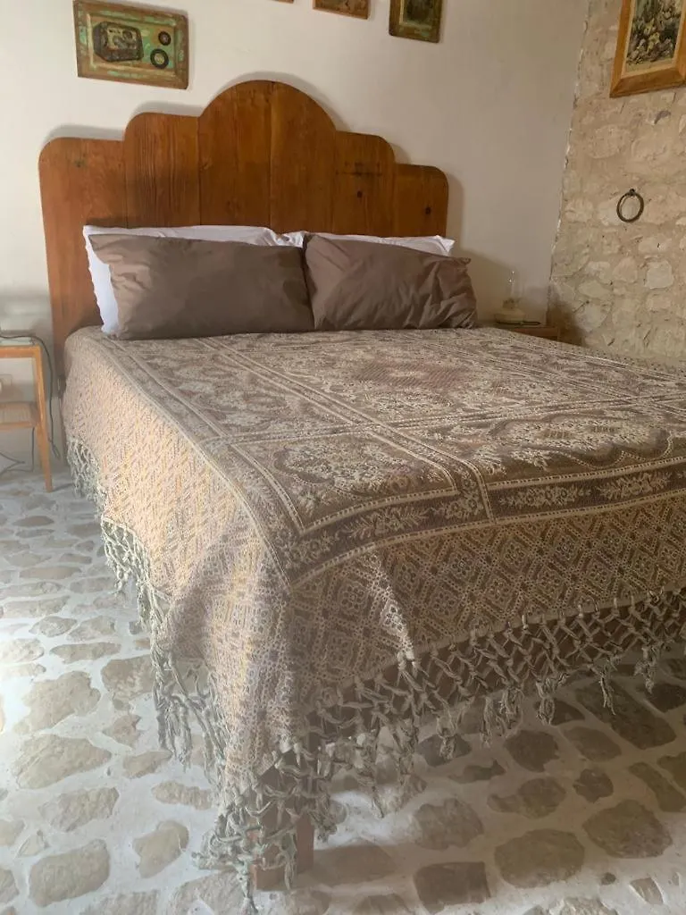 فندق مبيت وإفطار مبيت وإفطار كيارامونتي غولفي Casa Filu